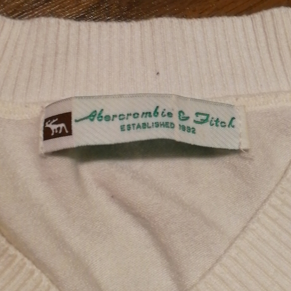 VGUC 100% cashmere Abercrombie & Fitch sweater - Picture 3 of 6
